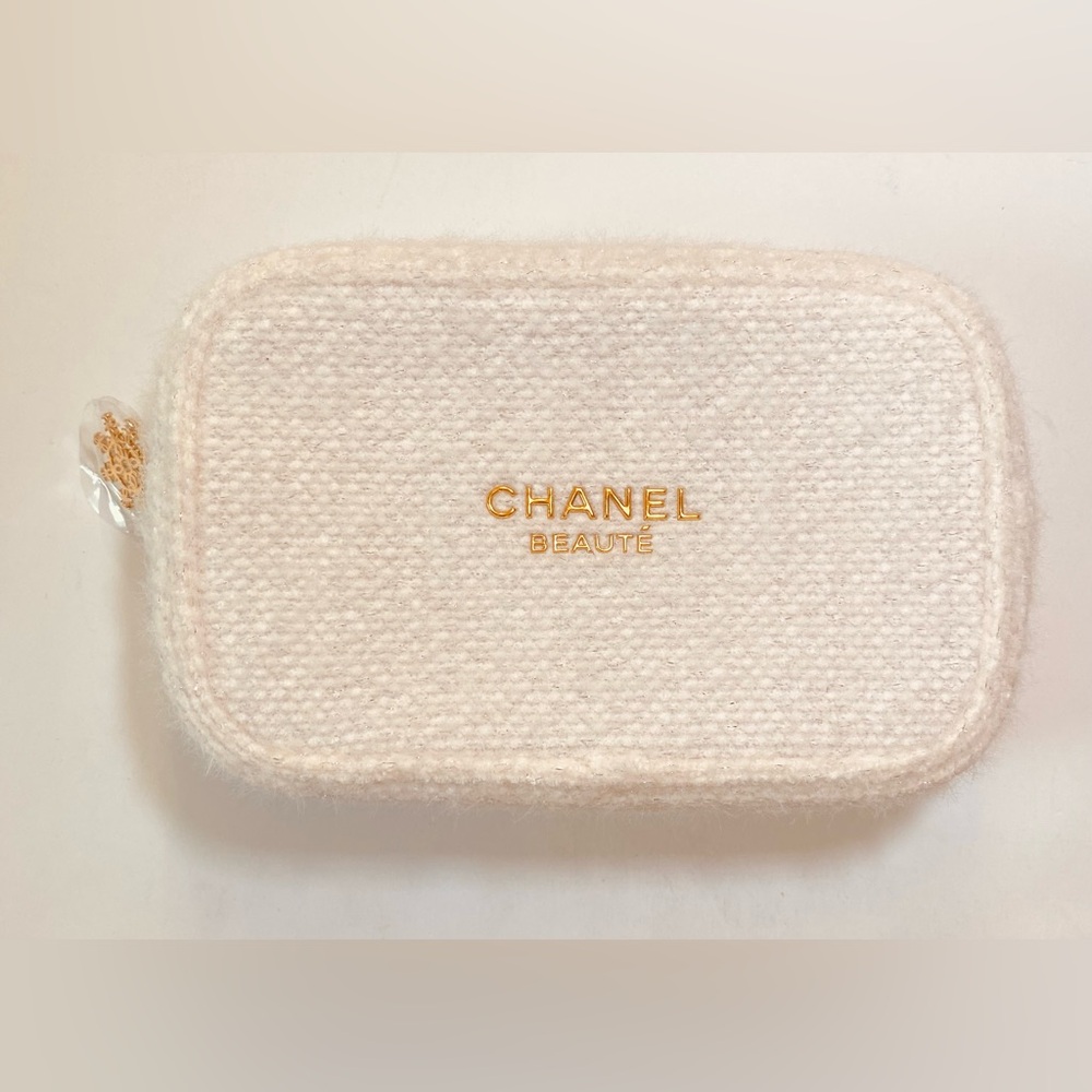 Chanel Beaut’e Line White Tweed Makeup Bag Pouch, NEW/ no box - Picture 2 of 5